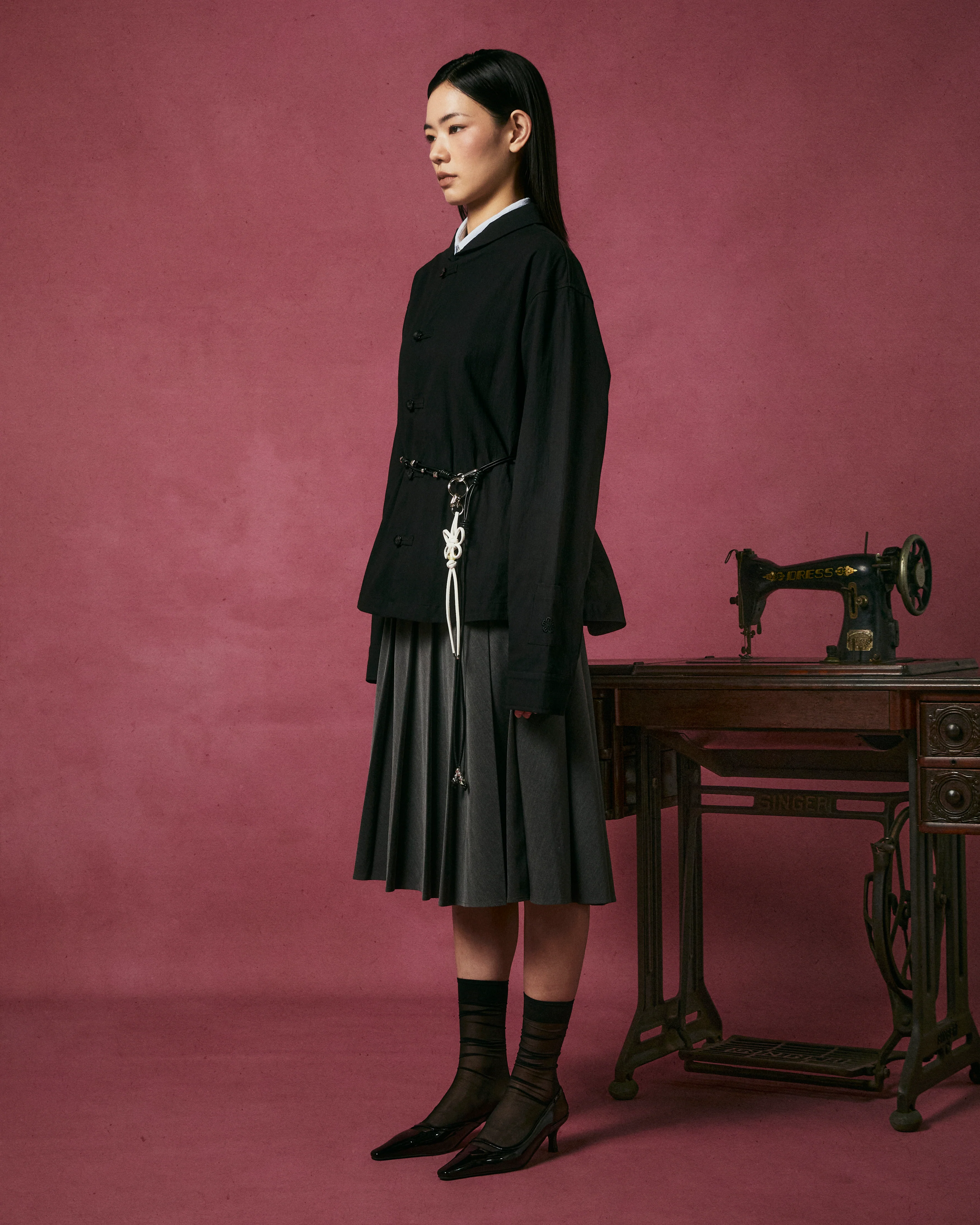 BLACK CHINA COLLAR KNOT SHACKET - Image 4