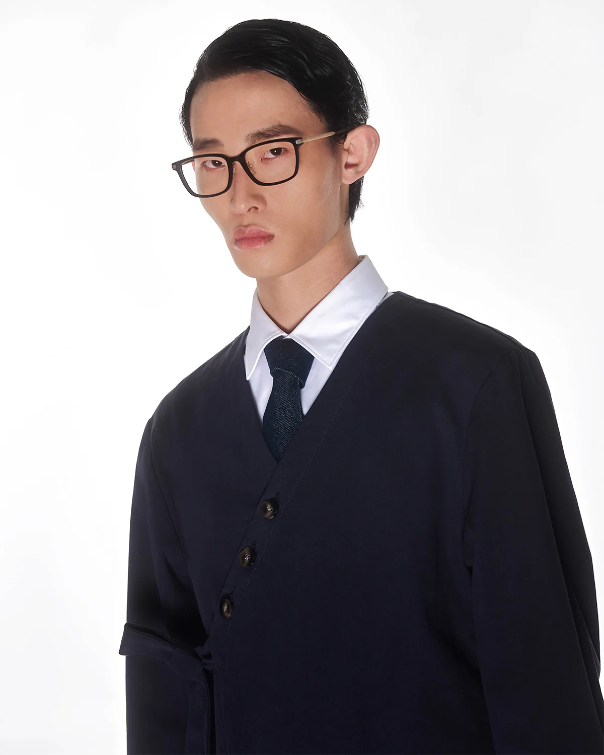 NAVY HANBOK TIE BLAZER - Image 3